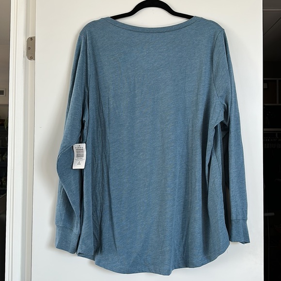 New Unworn Torrid - Long Sleeve Girlfriend Tee - Picture 7 of 8
